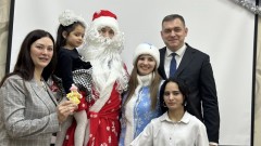 Юрий Лысенко поздравил с наступающим Новым годом воспитанников Дома малютки и Центров помощи детям
