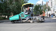 В Новочеркасске продолжается ремонт дорог сразу в нескольких частях города