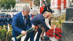В Новочеркасске торжественно открыли отреставрированный памятник атаману Платову 