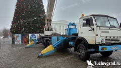 Как главная городская елка в Новочеркасске выглядит изнутри – заглянем