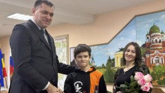 Глава администрации Юрий Лысенко исполнил новогоднюю мечту юного новочеркасца