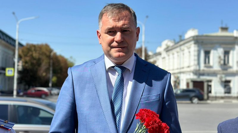 Глава администрации Новочеркасска поздравил работников культуры и искусства с профессиональным праздником