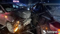 На трассе под Новочеркасском таксист устроил двойное ДТП