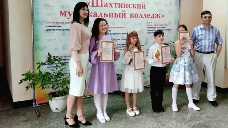Новочеркасские коллективы стали лауреатами творческого конкурса