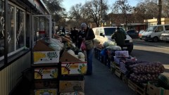 В Новочеркасске 5 человек оштрафовали за торговлю в неположенных местах