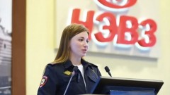 Новочеркасские полицейские рассказали работникам НЭВЗа как не стать жертвой мошенников