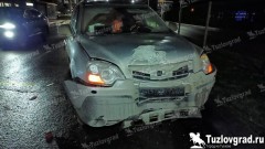 В Новочеркасске водитель кроссовера заснул за рулем и врезался в стоящие перед светофором машины