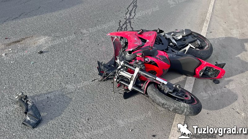 В Новочеркасске невнимательный водитель устроил массовое ДТП, видео