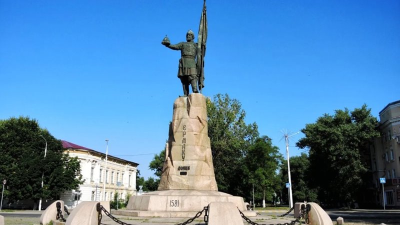 На реставрацию памятника Ермаку в Новочеркасске потратят 3,4 миллиона рублей
